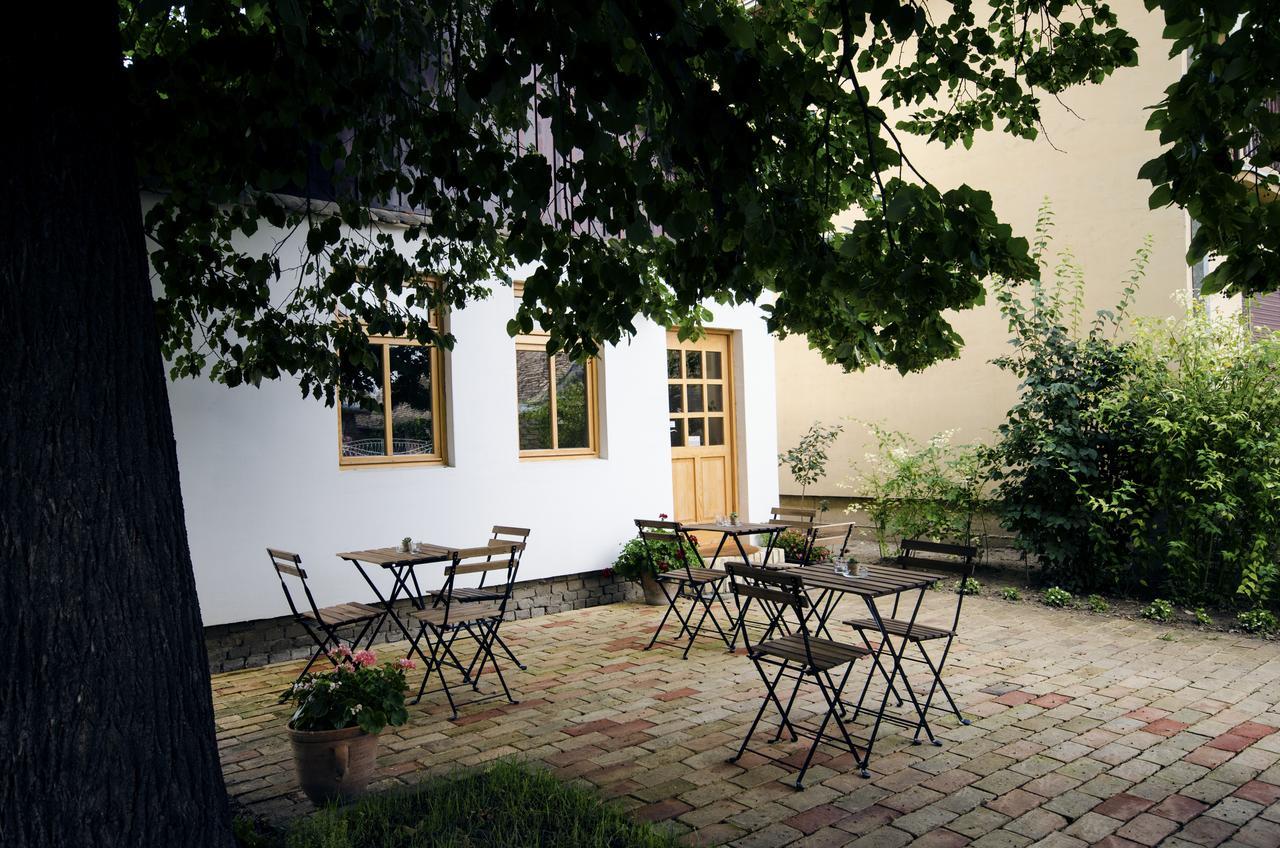 Ethno&Coffee House Tulip Bed & Breakfast Glozan Luaran gambar