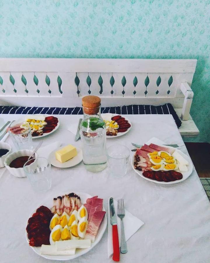 Ethno&Coffee House Tulip Bed & Breakfast Glozan Luaran gambar